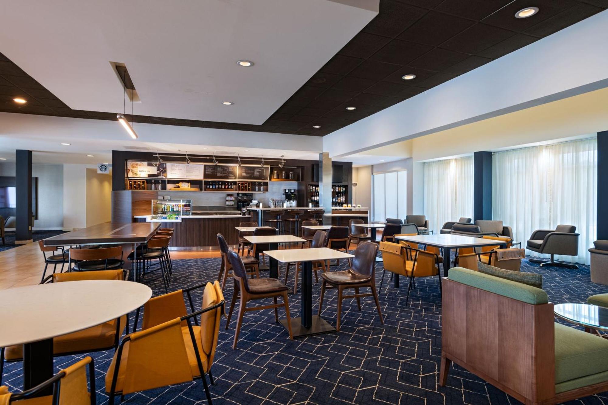 Courtyard Fort Worth University Drive Экстерьер фото