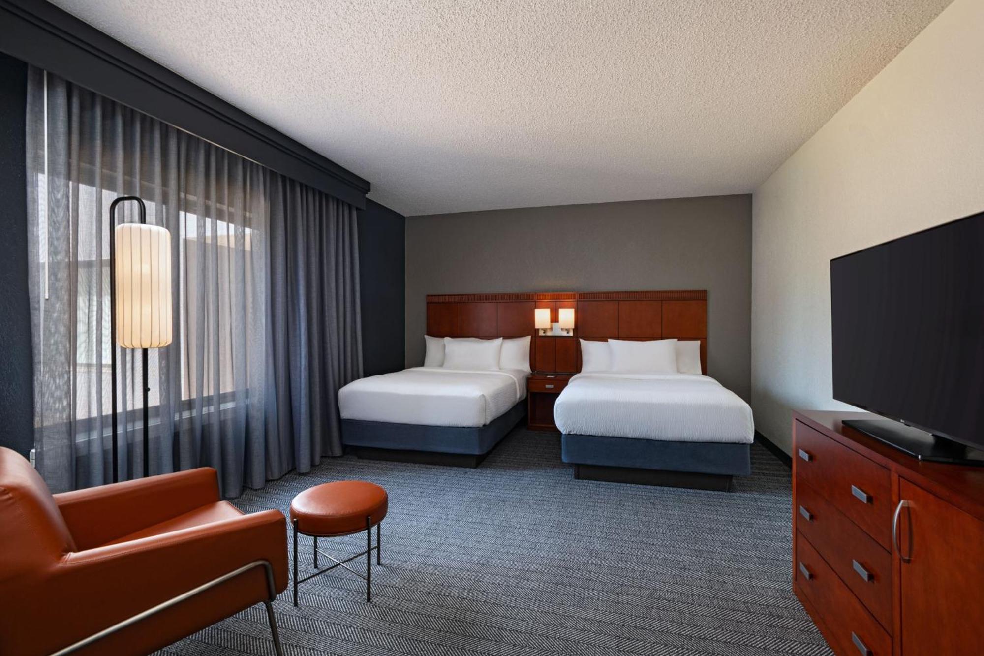 Courtyard Fort Worth University Drive Экстерьер фото