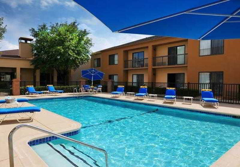Courtyard Fort Worth University Drive Экстерьер фото